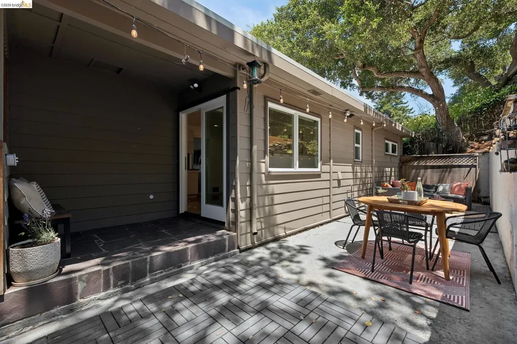 515 Vincente Avenue Berkeley CA 94707