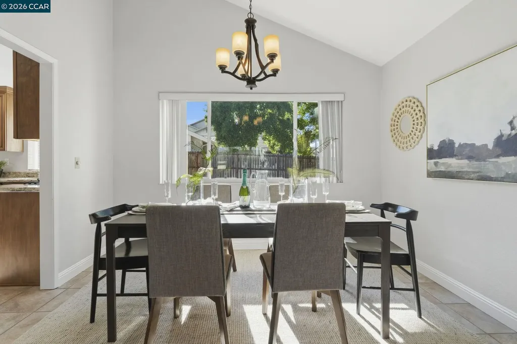 572 Shannon Drive Vacaville CA 95688