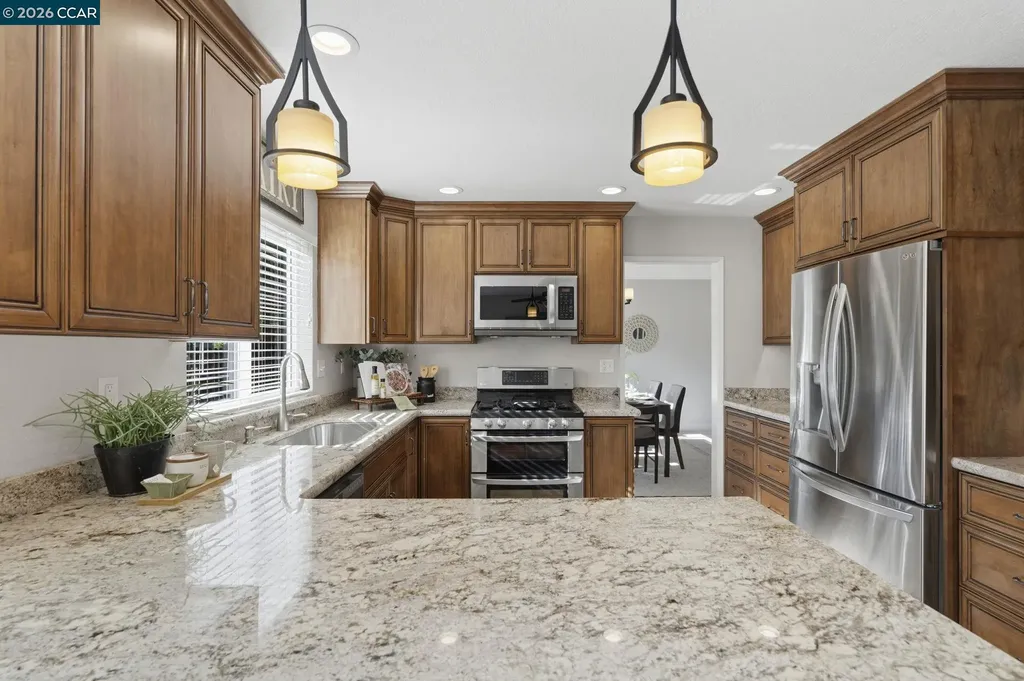 572 Shannon Drive Vacaville CA 95688