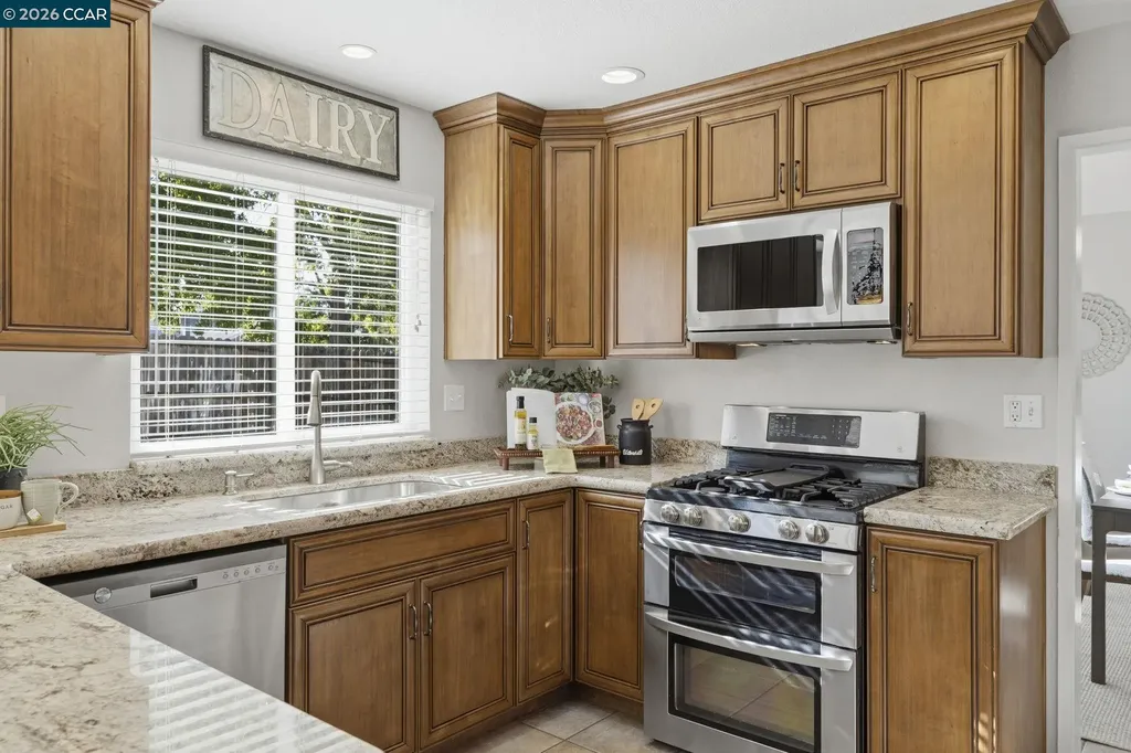 572 Shannon Drive Vacaville CA 95688