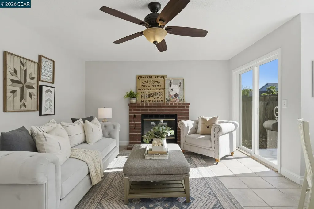 572 Shannon Drive Vacaville CA 95688