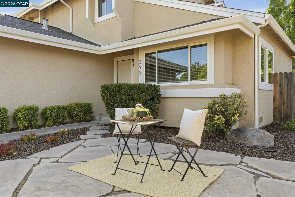 572 Shannon Drive Vacaville CA 95688