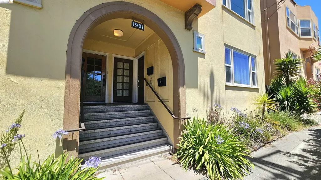 1901 Parker Street Berkeley CA 94704