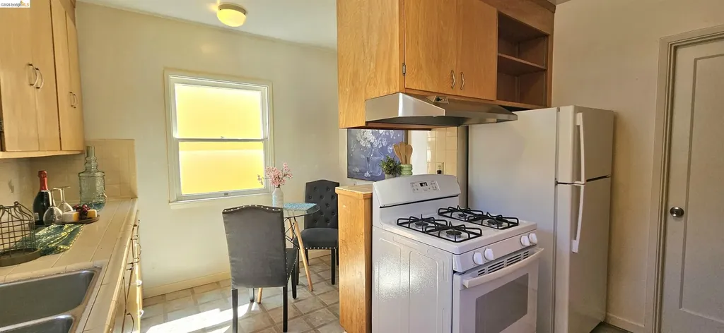 1901 Parker Street Berkeley CA 94704