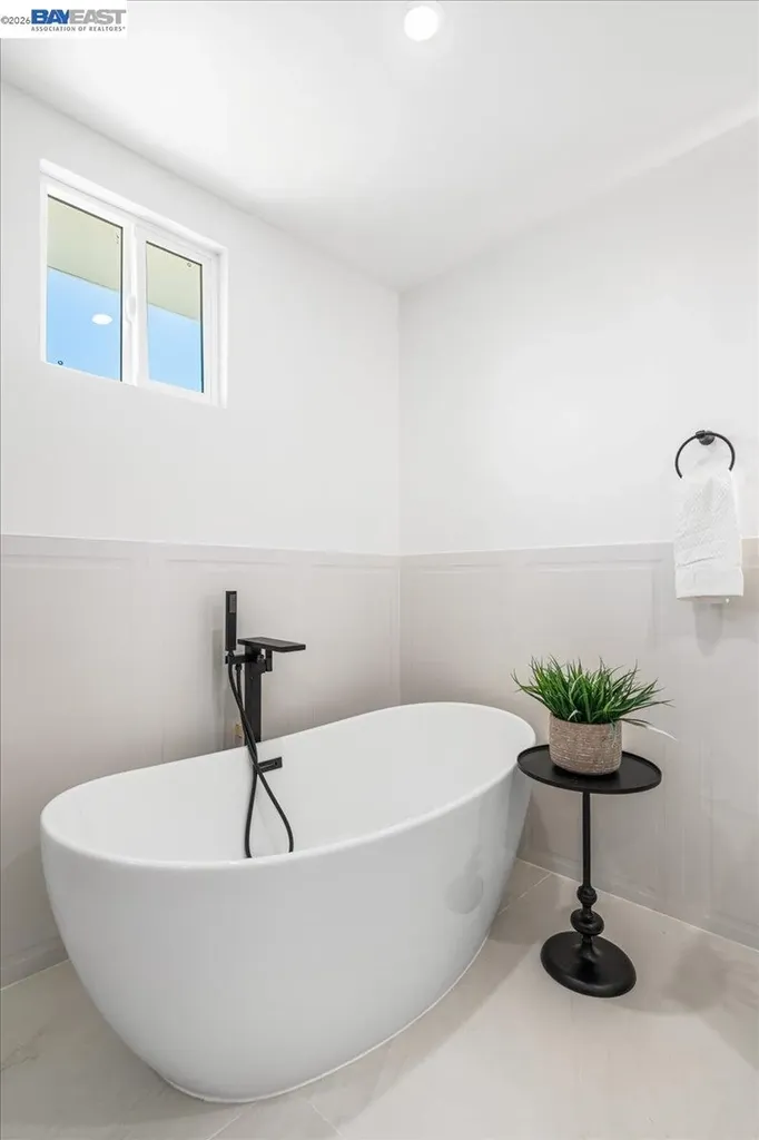 1844 Elm Street Livermore CA 94551