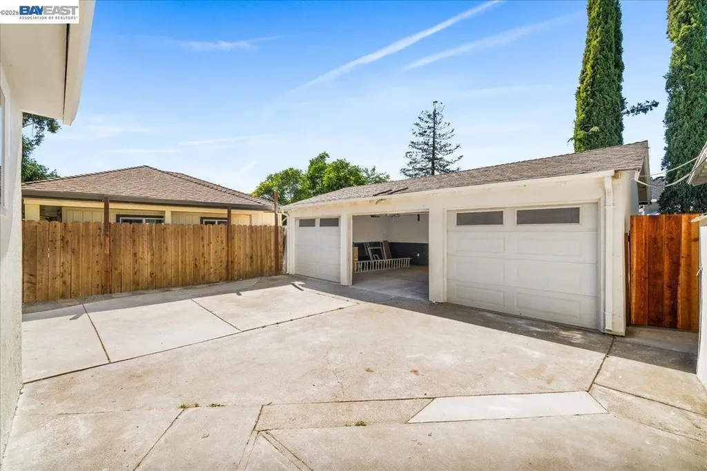1844 Elm Street Livermore CA 94551
