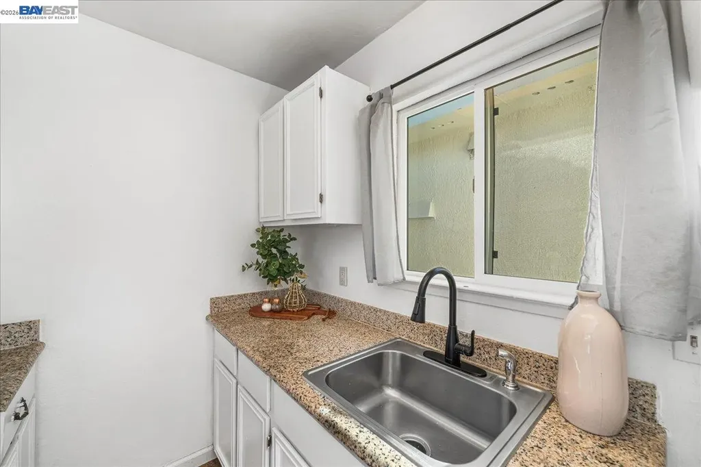 1844 Elm Street Livermore CA 94551