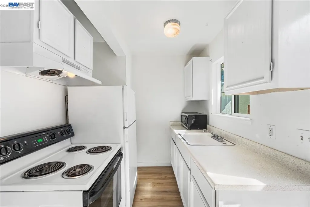 1844 Elm Street Livermore CA 94551