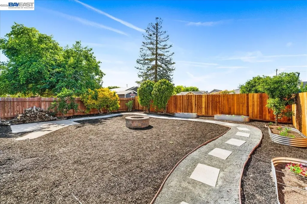 1844 Elm Street Livermore CA 94551