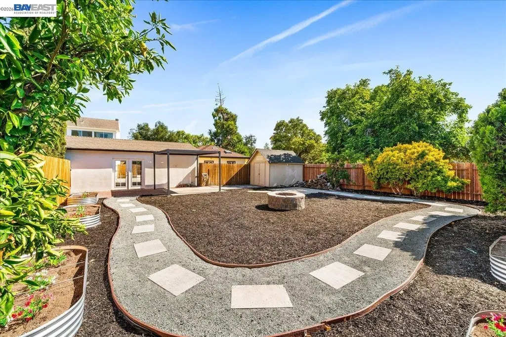 1844 Elm Street Livermore CA 94551