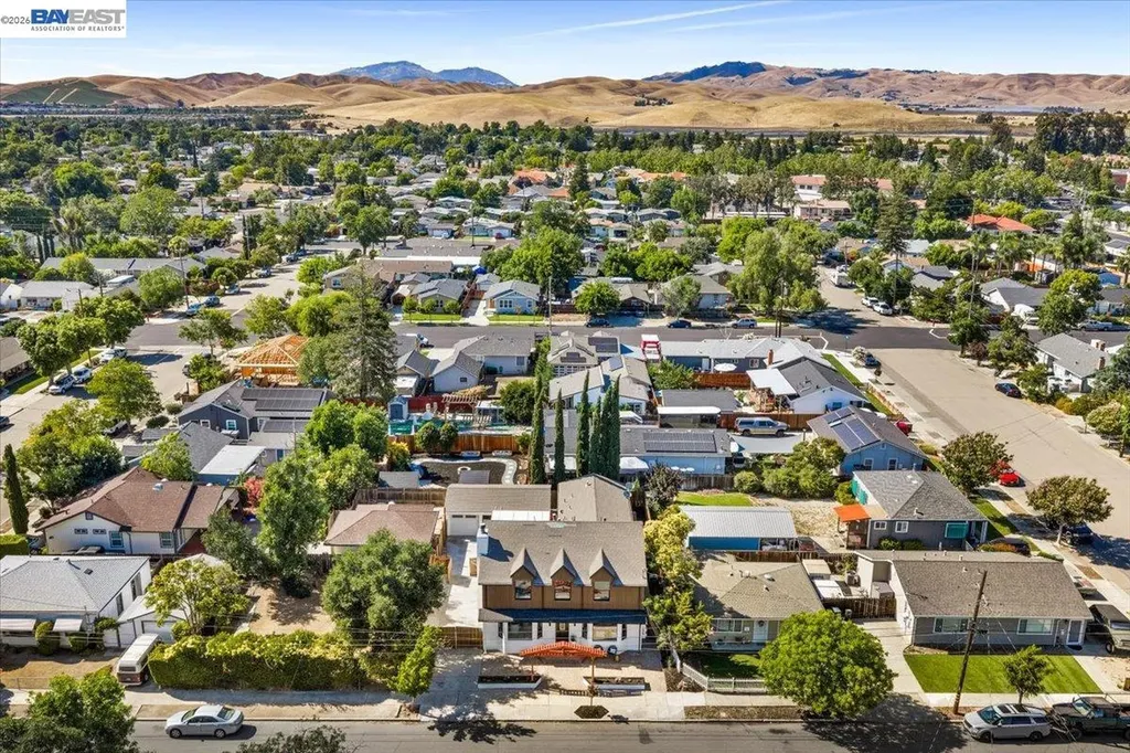 1844 Elm Street Livermore CA 94551