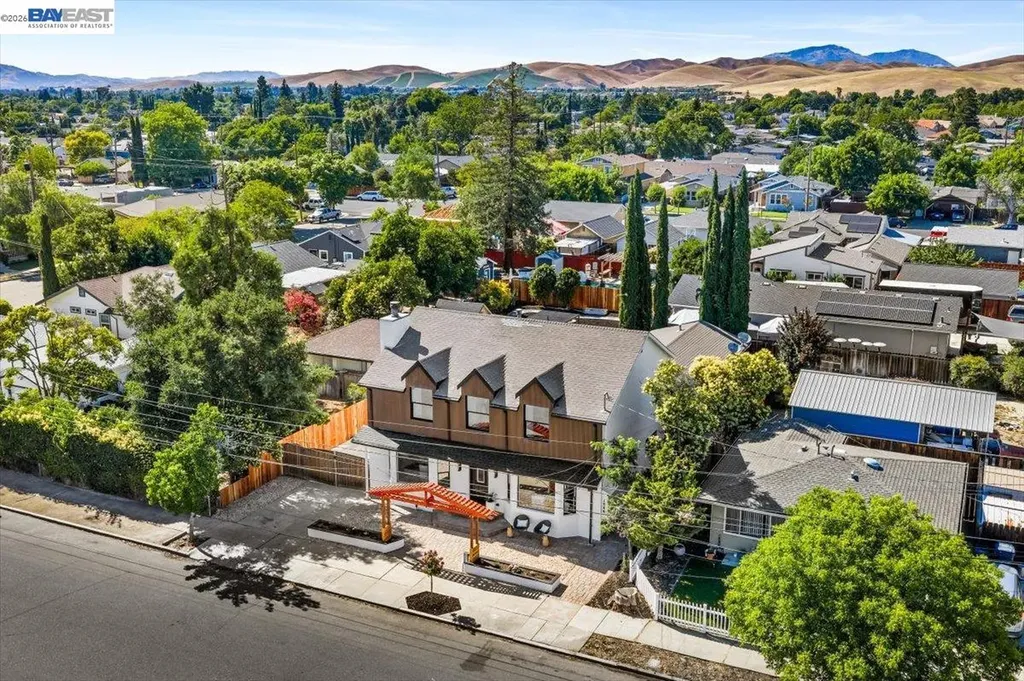 1844 Elm Street Livermore CA 94551