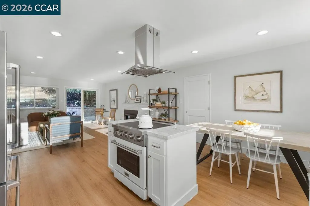 368 Shire Oaks Court Lafayette CA 94549