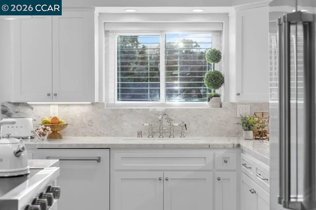 368 Shire Oaks Court Lafayette CA 94549