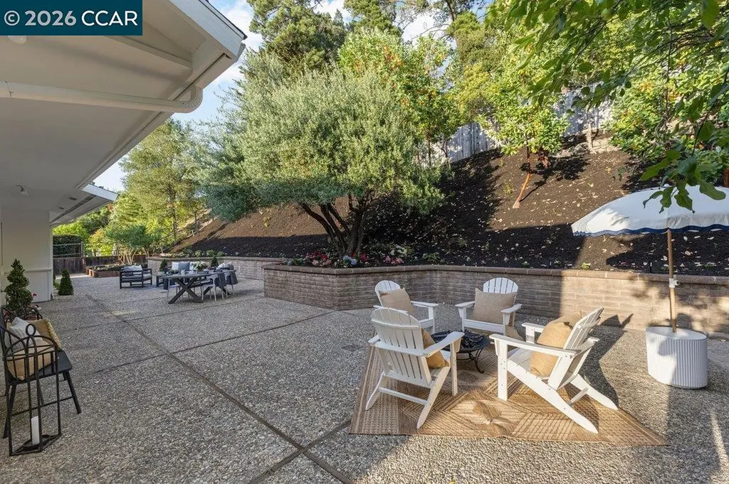368 Shire Oaks Court Lafayette CA 94549