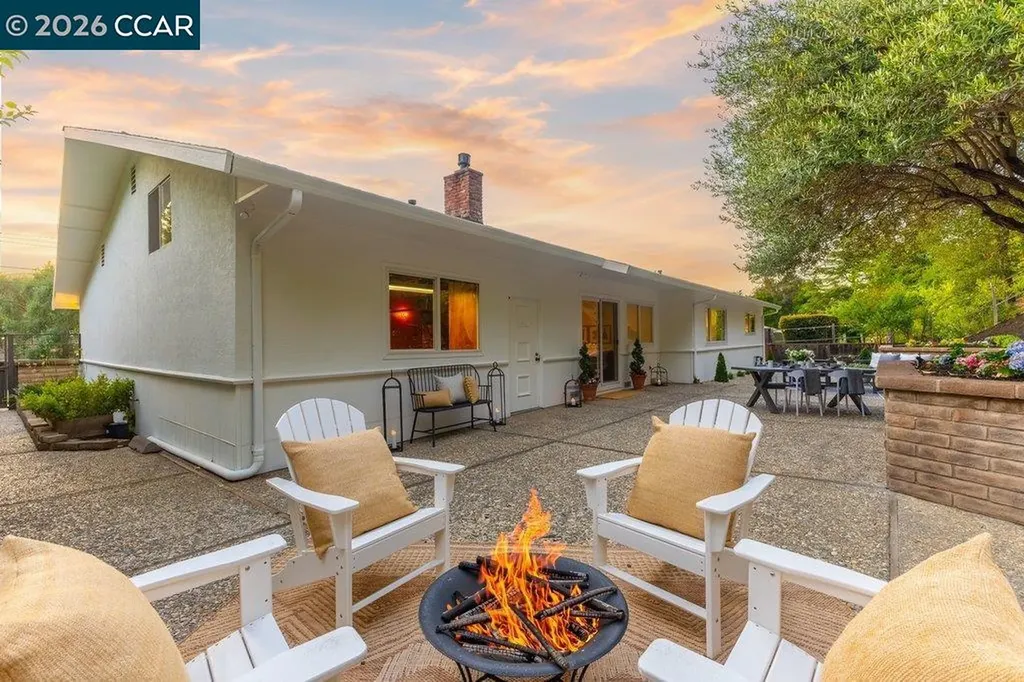 368 Shire Oaks Court Lafayette CA 94549