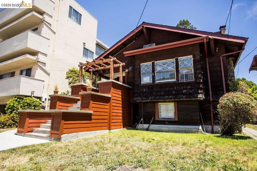 1643 Oxford Street Berkeley CA 94709