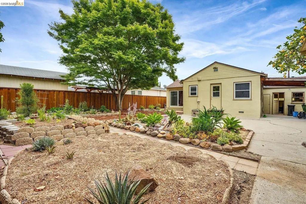 4050 Somerset Avenue Castro Valley CA 94546