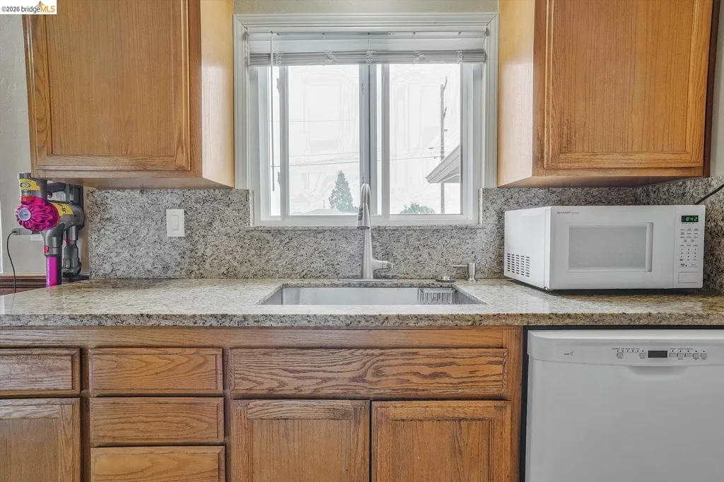 4050 Somerset Avenue Castro Valley CA 94546