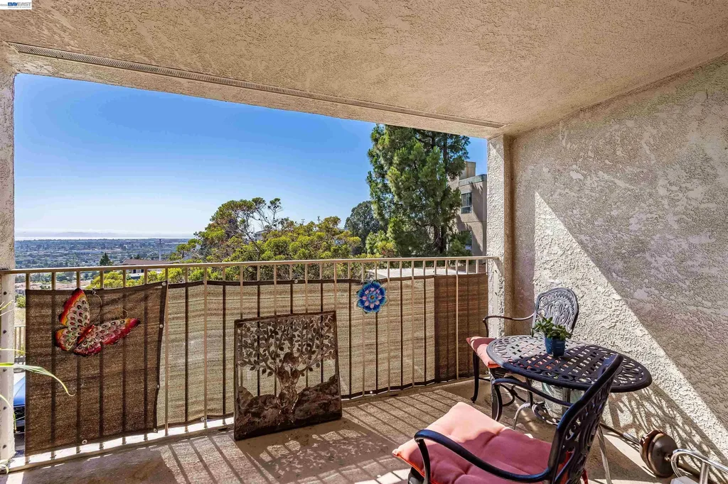 2505 Miramar Avenue Castro Valley CA 94546