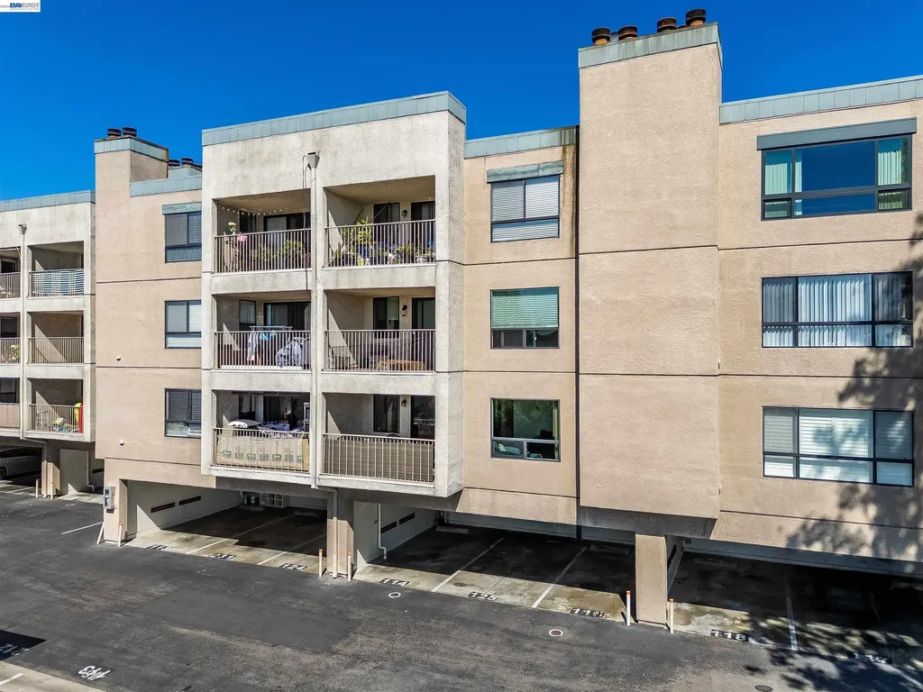 2505 Miramar Avenue Castro Valley CA 94546