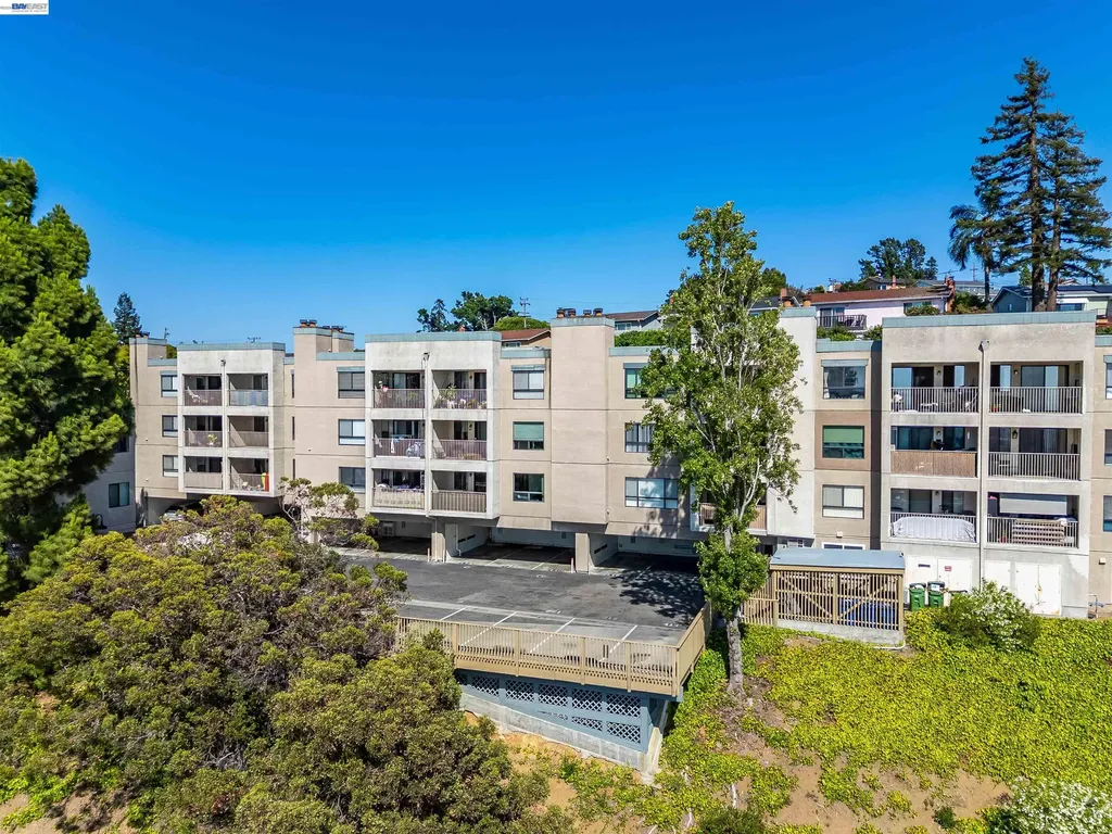 2505 Miramar Avenue Castro Valley CA 94546