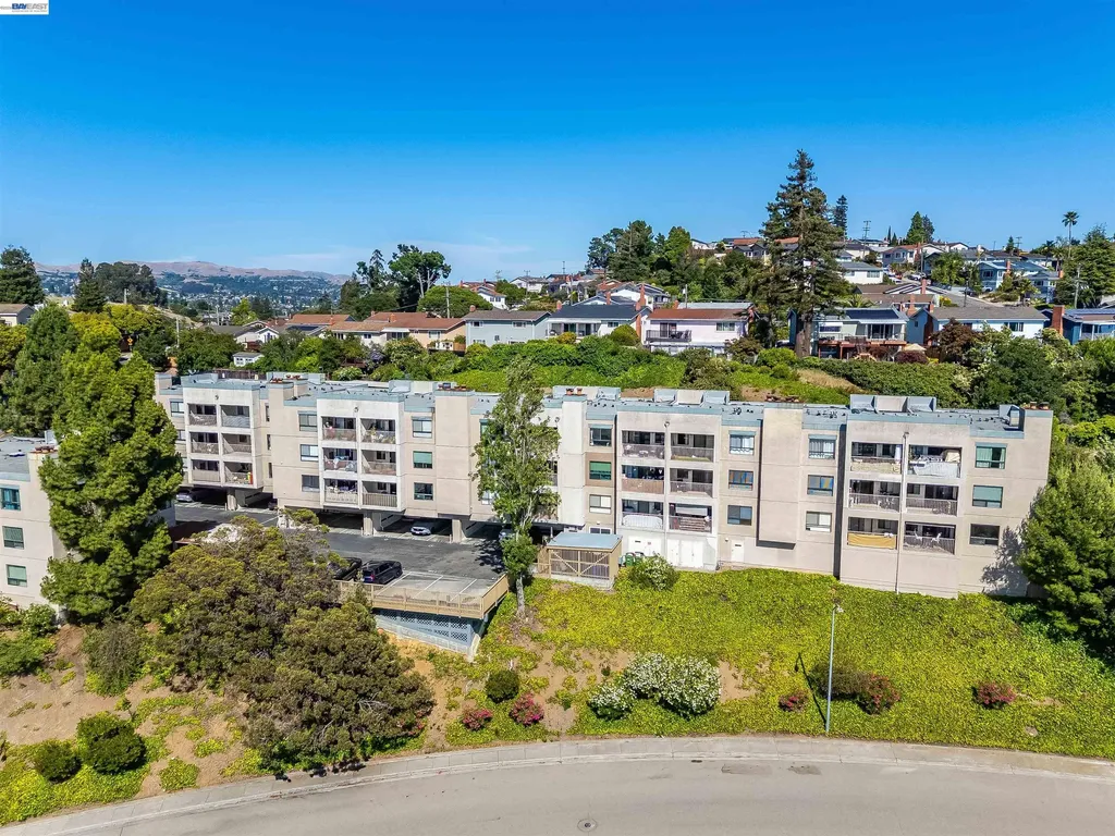 2505 Miramar Avenue Castro Valley CA 94546