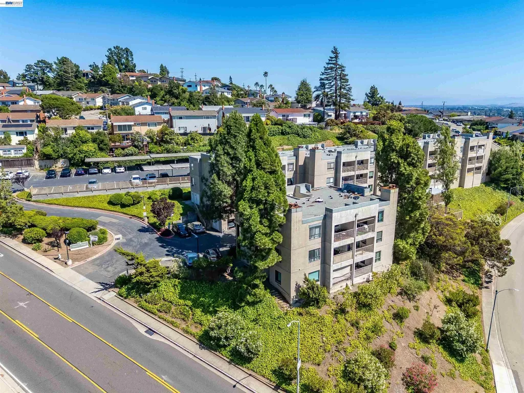 2505 Miramar Avenue Castro Valley CA 94546
