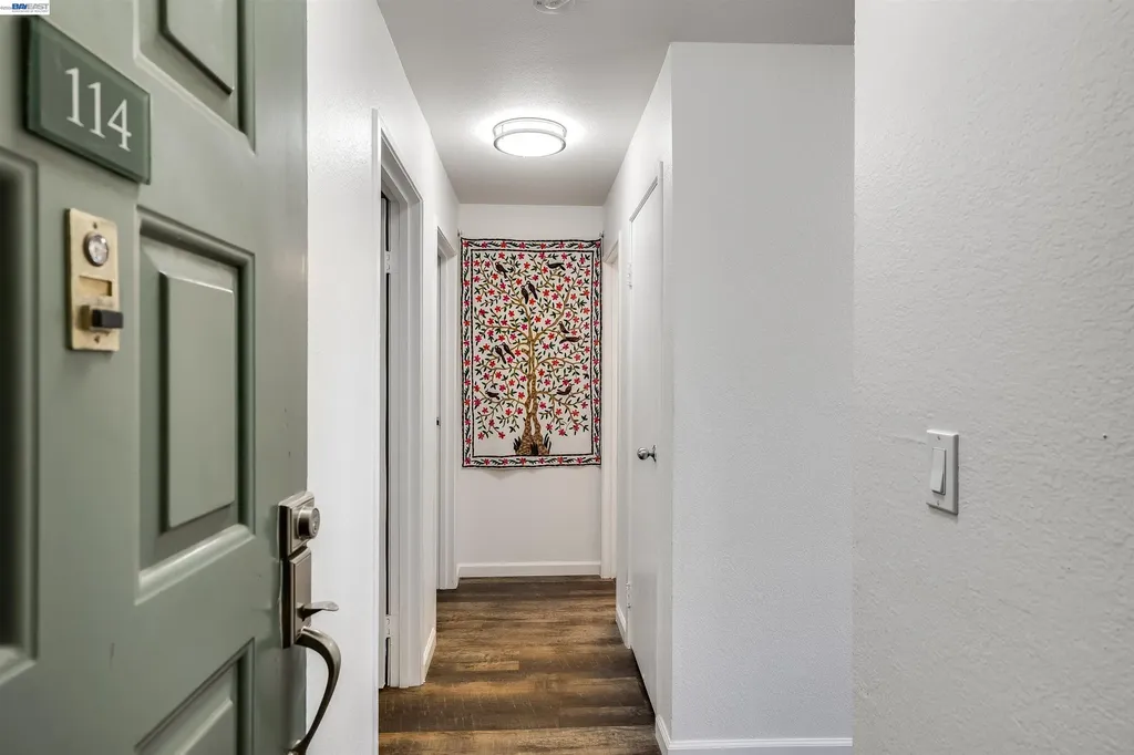 2505 Miramar Avenue Castro Valley CA 94546