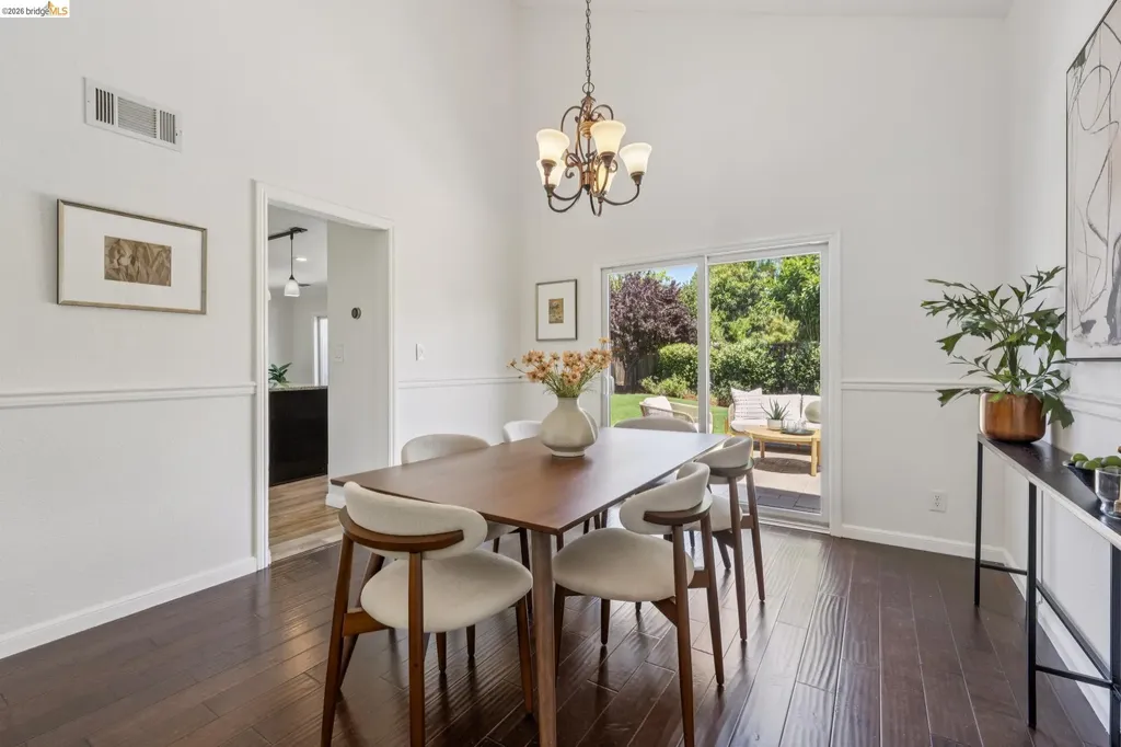 2253 Freshwater Court Martinez CA 94553