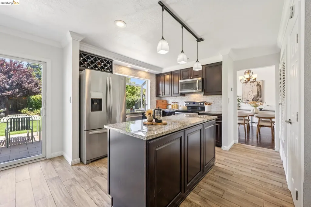 2253 Freshwater Court Martinez CA 94553