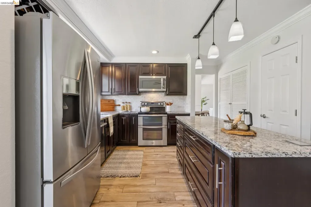 2253 Freshwater Court Martinez CA 94553