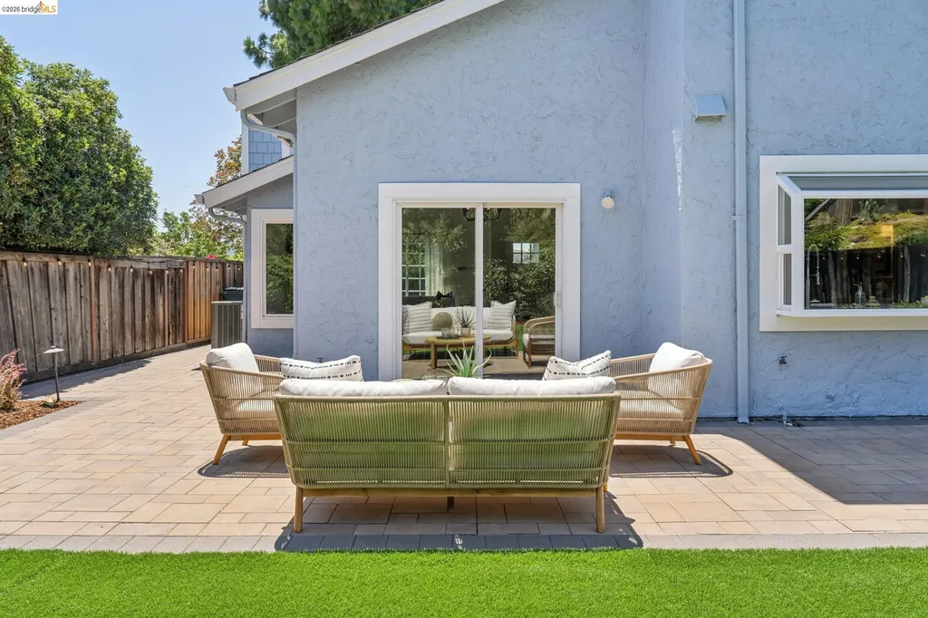 2253 Freshwater Court Martinez CA 94553