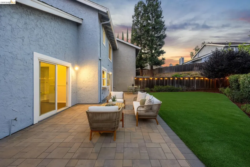 2253 Freshwater Court Martinez CA 94553