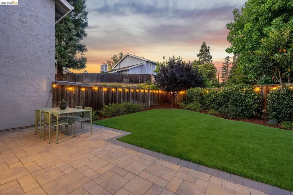 2253 Freshwater Court Martinez CA 94553