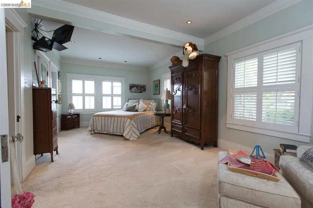 16 Craig Avenue Piedmont CA 94611