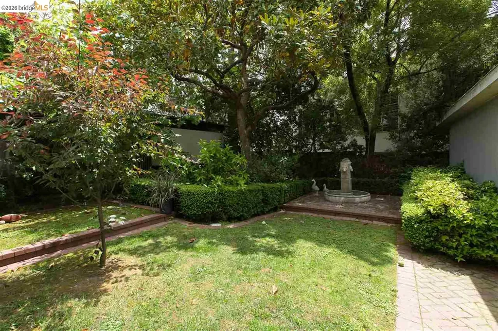 16 Craig Avenue Piedmont CA 94611