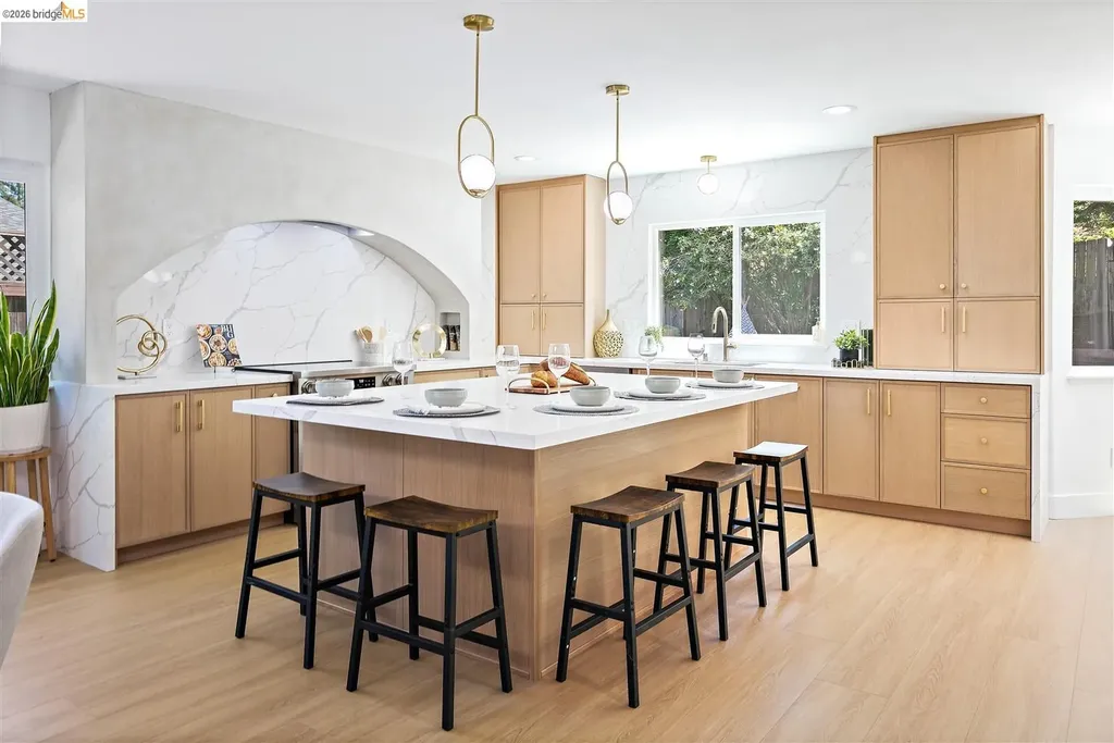 3248 Twin Oaks Drive Napa CA 94558