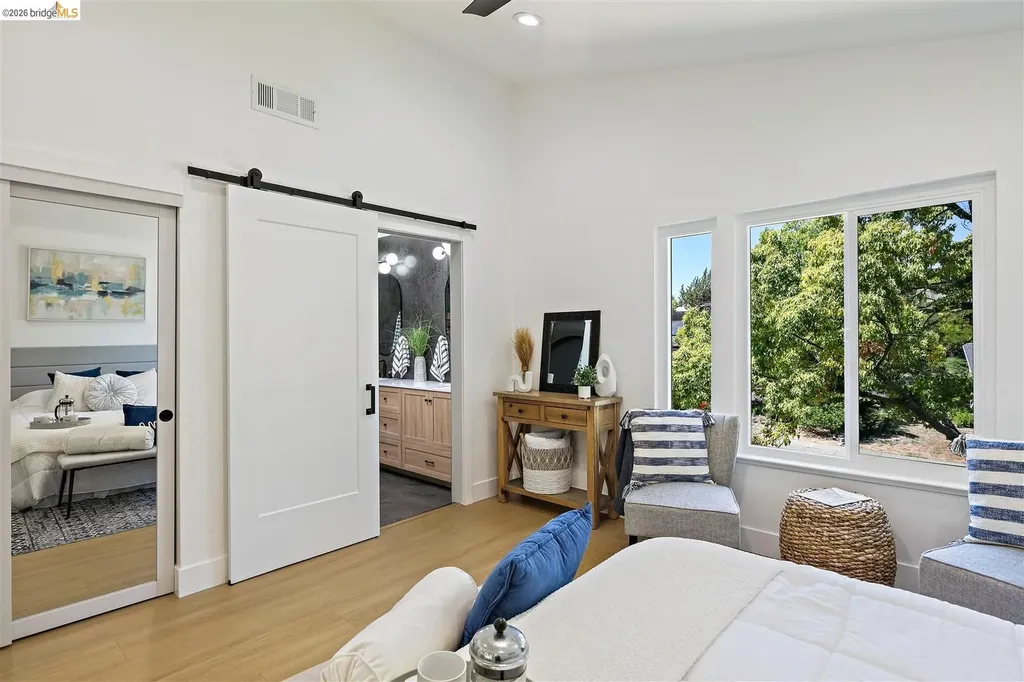 3248 Twin Oaks Drive Napa CA 94558