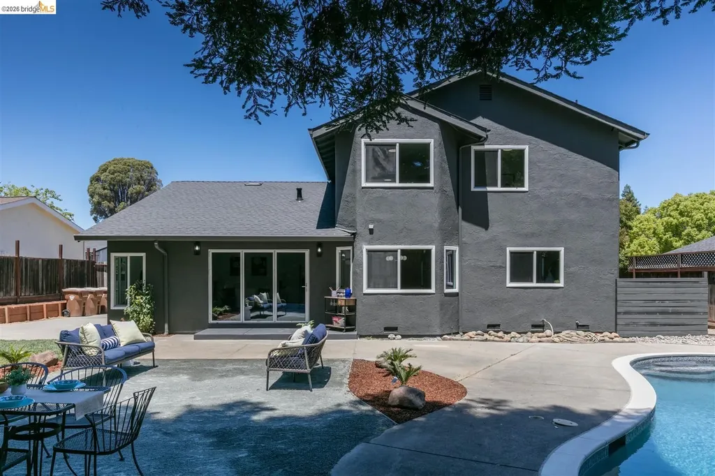 3248 Twin Oaks Drive Napa CA 94558