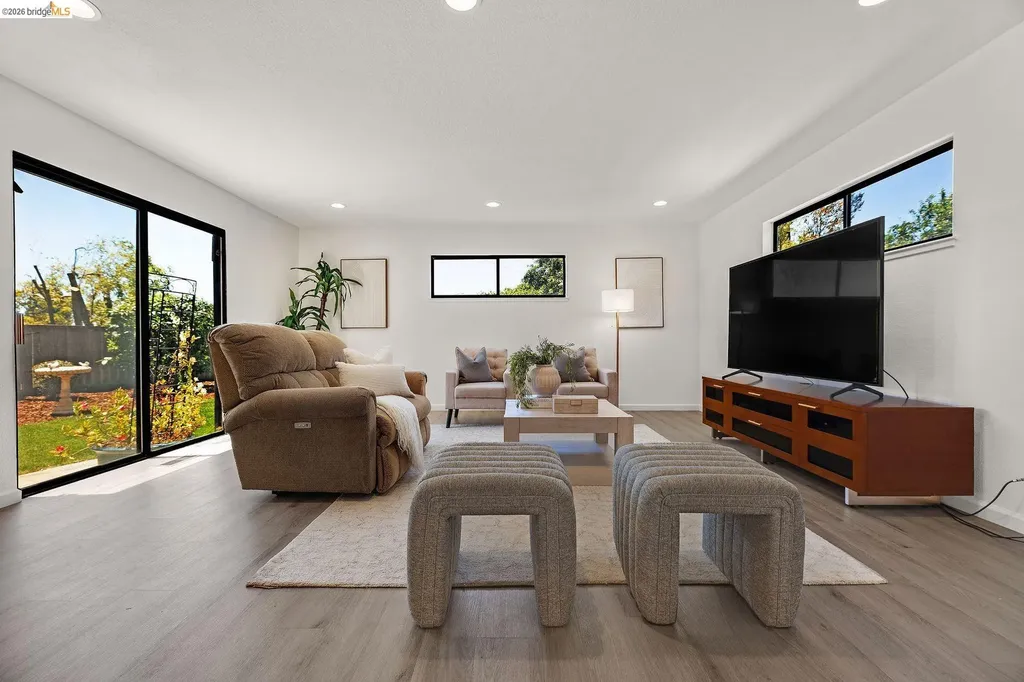 5800 Alderbrook Court Castro Valley CA 94552