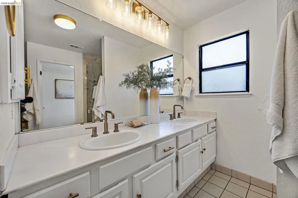 5800 Alderbrook Court Castro Valley CA 94552