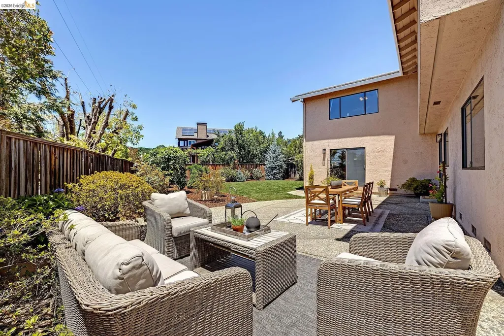 5800 Alderbrook Court Castro Valley CA 94552