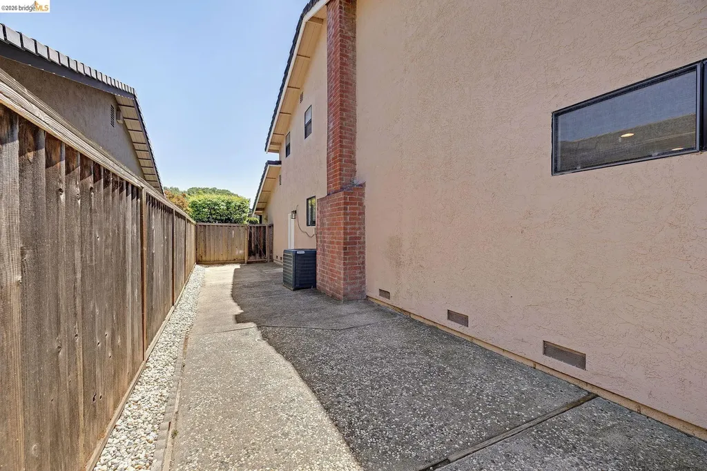 5800 Alderbrook Court Castro Valley CA 94552