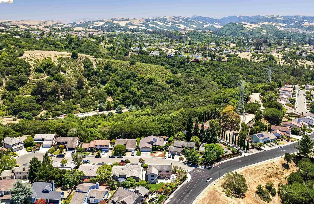 5800 Alderbrook Court Castro Valley CA 94552