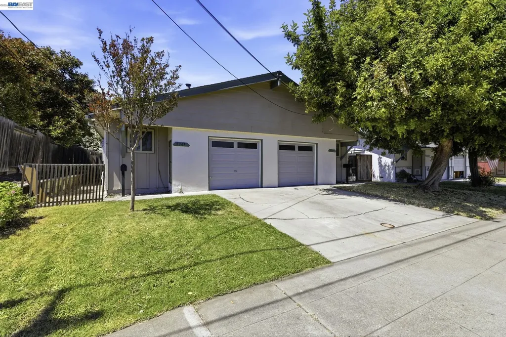 7359-7361 Glenoaks Way Dublin CA 94568