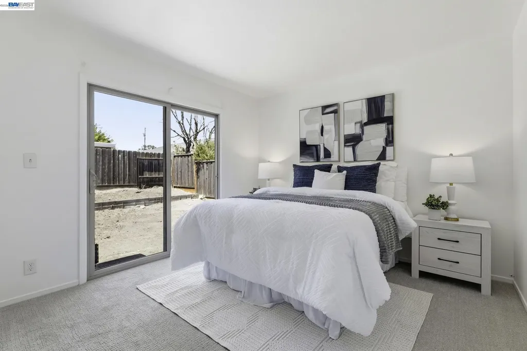 7359-7361 Glenoaks Way Dublin CA 94568