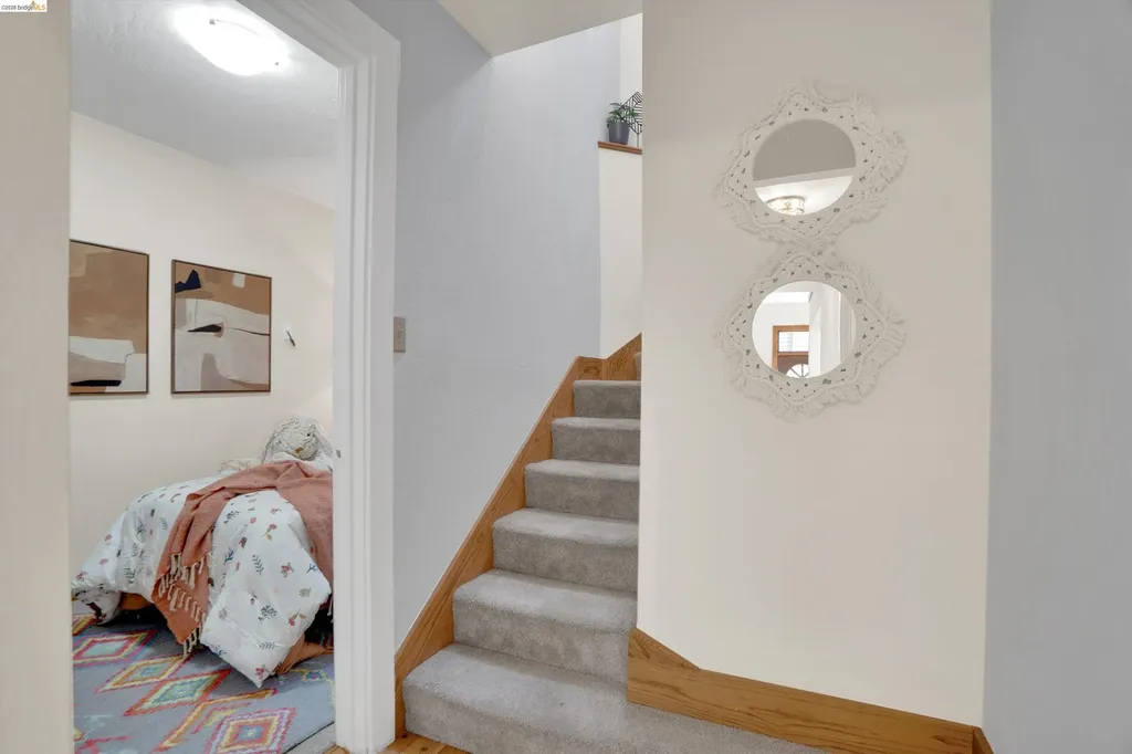 12 Erskine Street Port Costa CA 94569