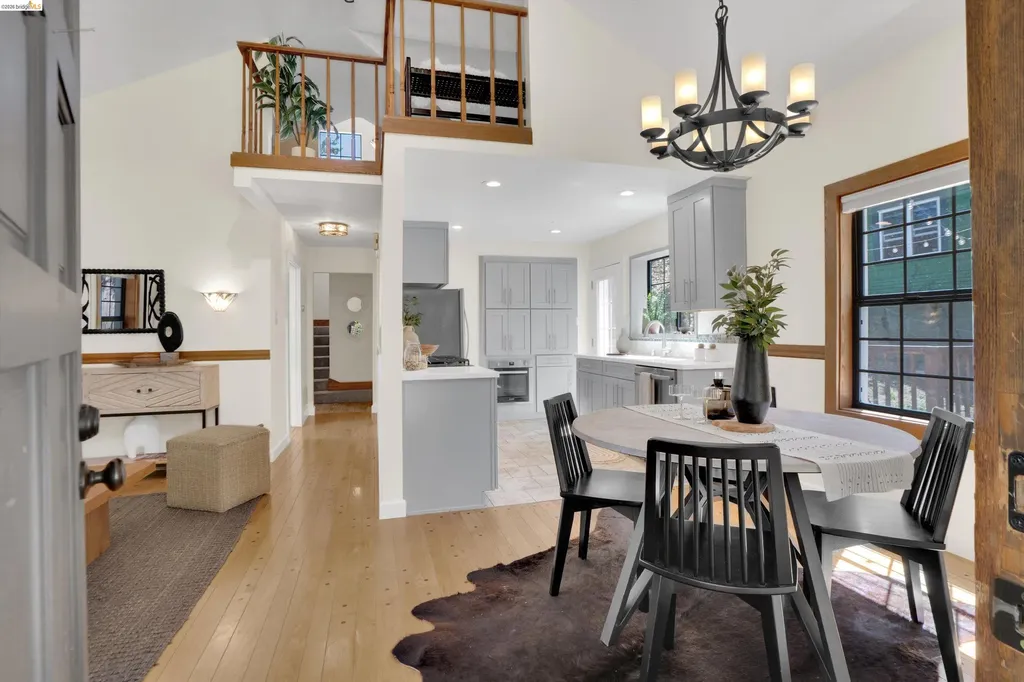 12 Erskine Street Port Costa CA 94569