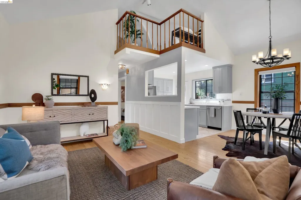 12 Erskine Street Port Costa CA 94569